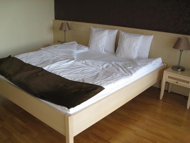 舒适型房间, Szepia Bio And Art