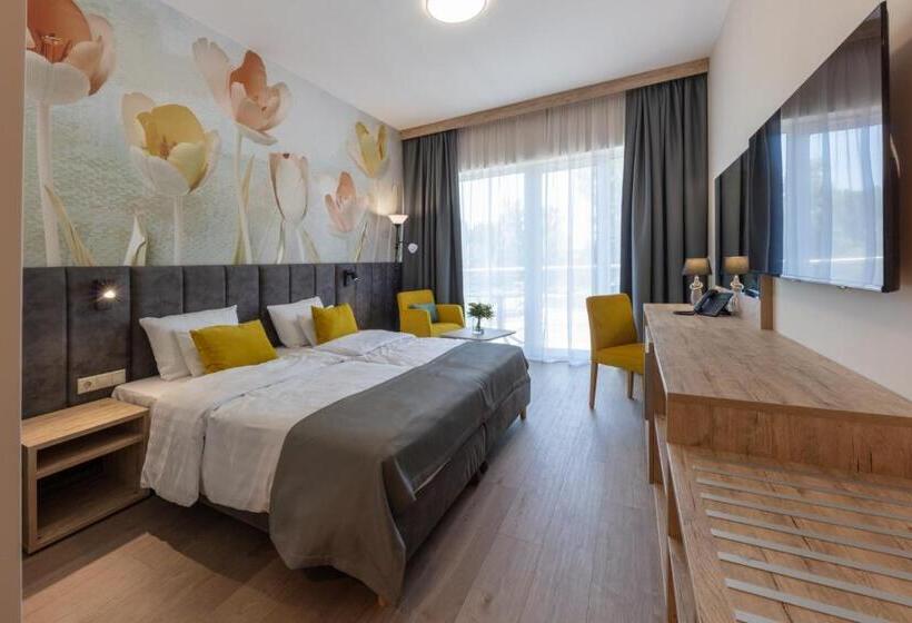 豪华房间, Szepia Bio And Art