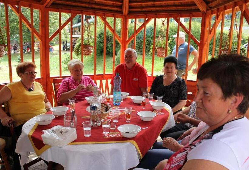 带1个卧室的带阳台的公寓, Apartmany U Janka Vinné Jazero