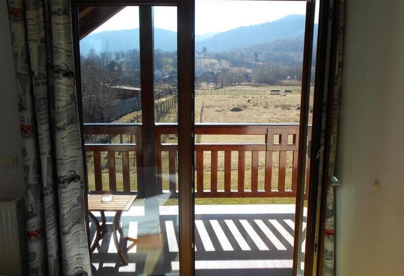 חדר סטנדרט לשלושה, Casa Rudi & Ella