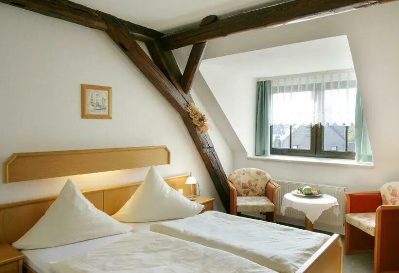 スタンダードルーム, Landhotel Zum Hammer