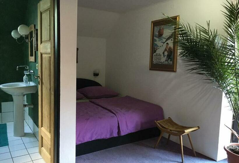 标准三人间, Penzion Prezident