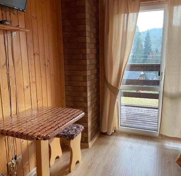 חדר סטנדרט חדר אמבטיה משותף, Sadyba Sunny House