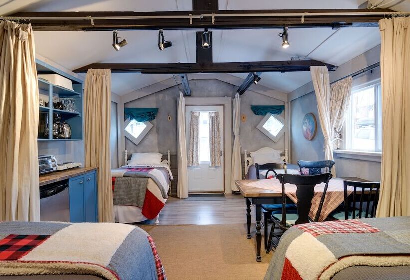 小室, Auberge Old Chelsea