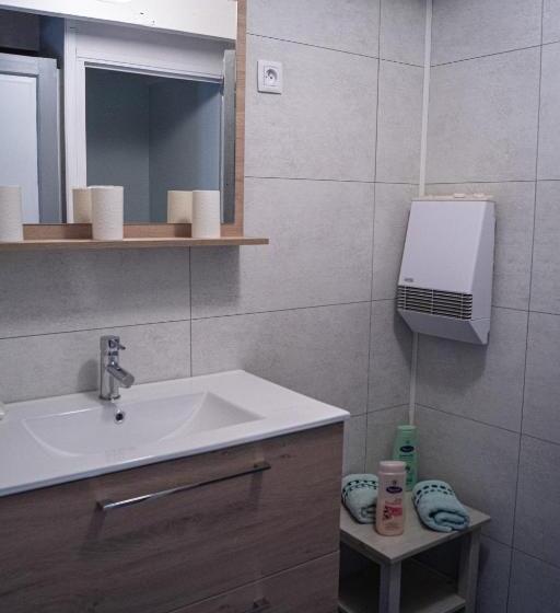 Номер Стандарт, Au Cheval Noir