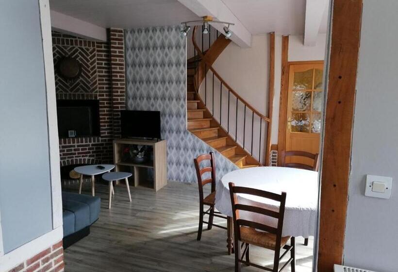 Дом 2 Спальни, Au Cheval Noir