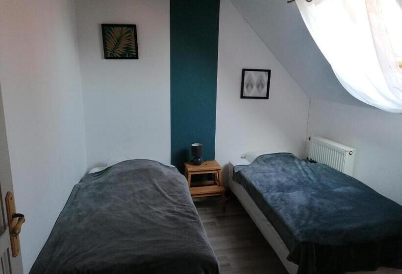 Дом 2 Спальни, Au Cheval Noir