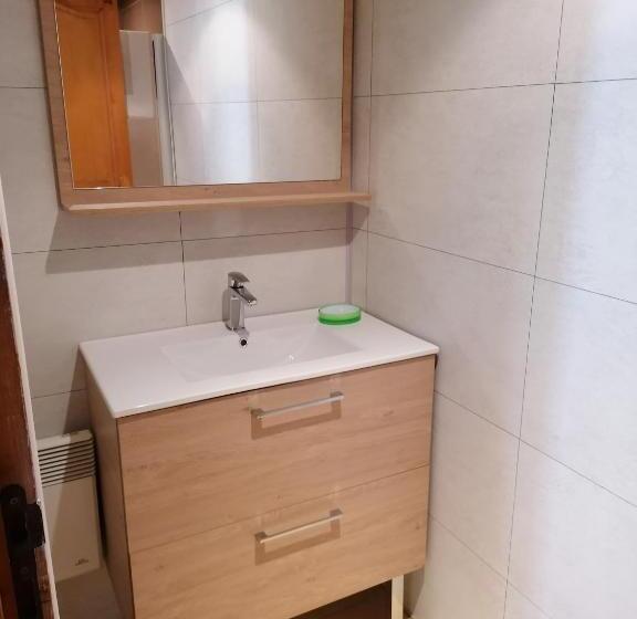 Дом 2 Спальни, Au Cheval Noir