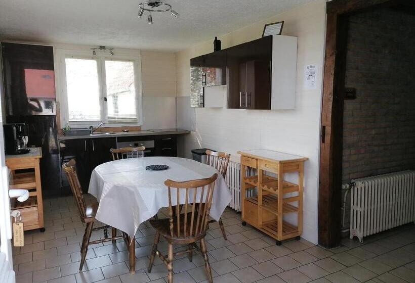 Дом 2 Спальни, Au Cheval Noir