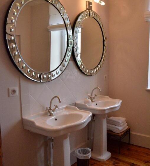 סוויטה משפחתית, Domaine Des Grands Cèdres