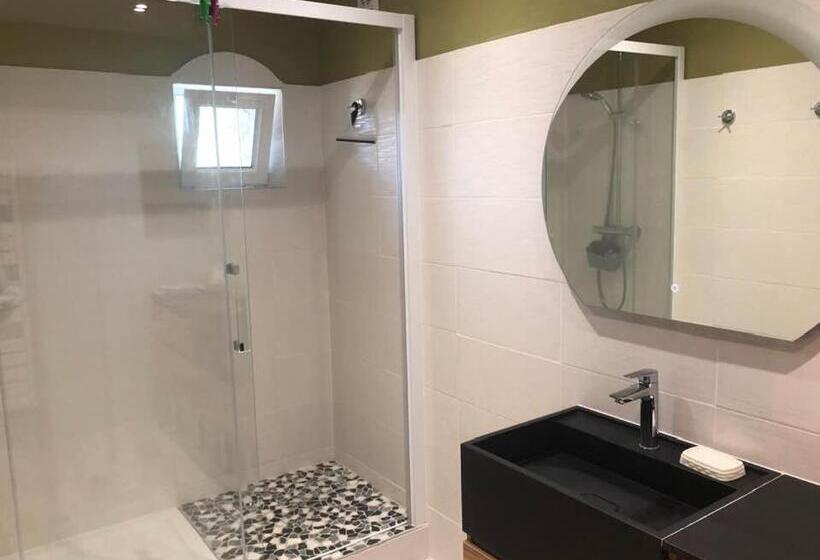 스탠다드 룸, La Ferme De Montard