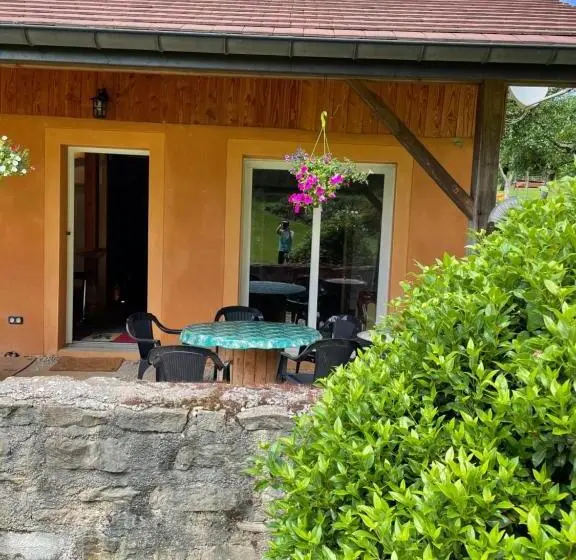 庭の見える1ベッドルームアパートメント, La Ferme De Montard