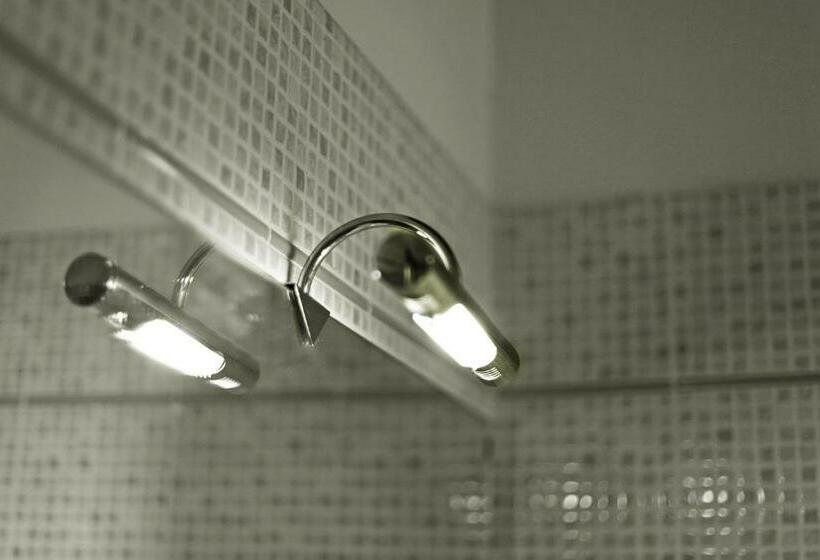 חדר סטנדרט יחיד, Alla Nave