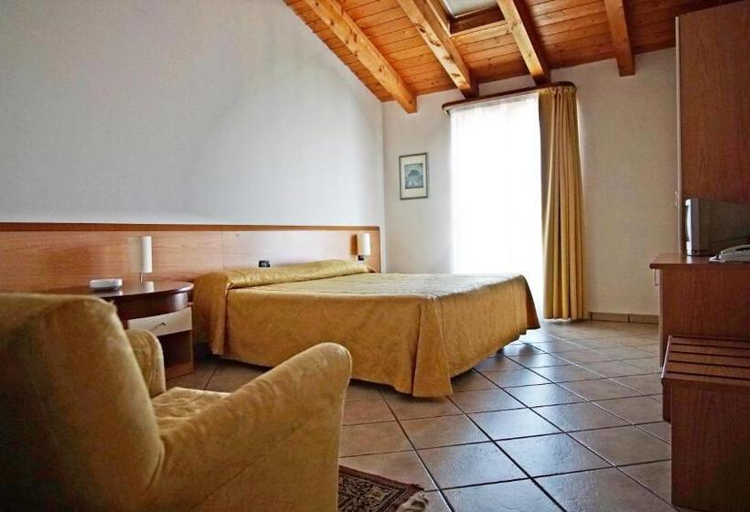 חדר סטנדרט, Alla Nave