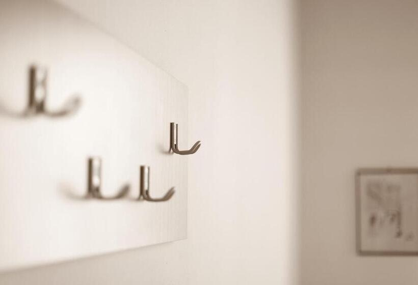 חדר סטנדרט, Alla Nave