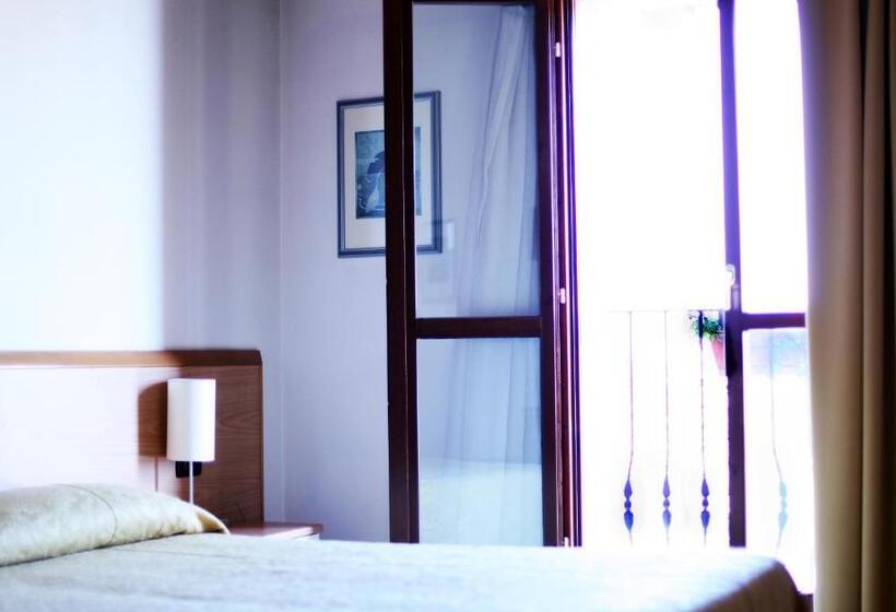 חדר סטנדרט לארבעה, Alla Nave