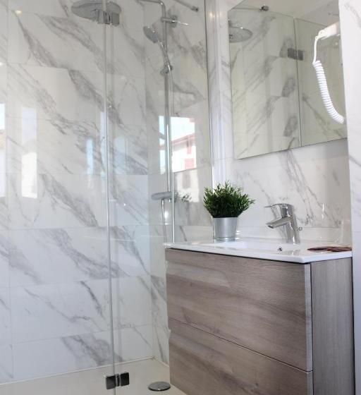 スタンダードルーム, Etchoinia