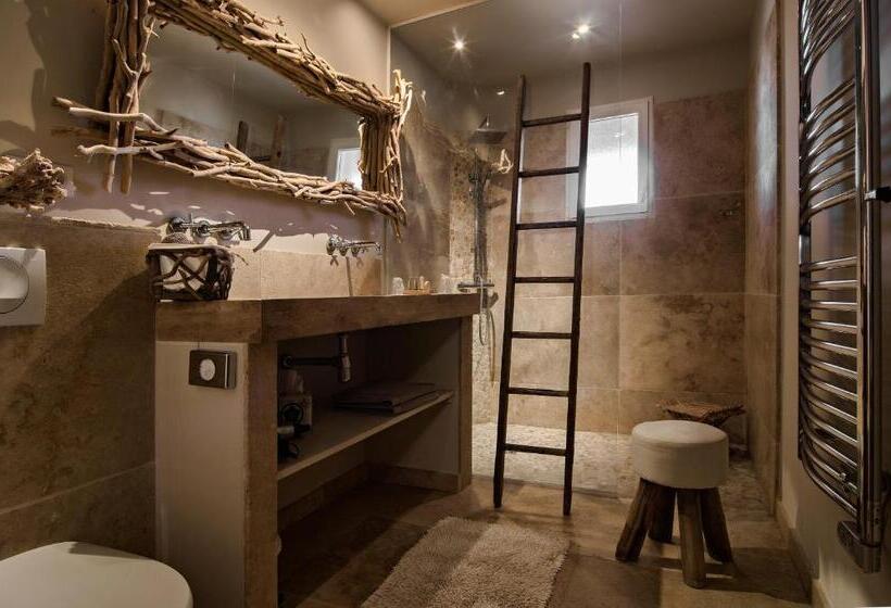 Номер Стандарт с Террасой, Le Mas Du Pont Roman