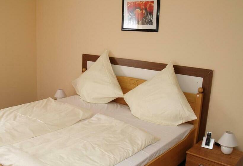 Номер Стандарт, Zum Ochsen