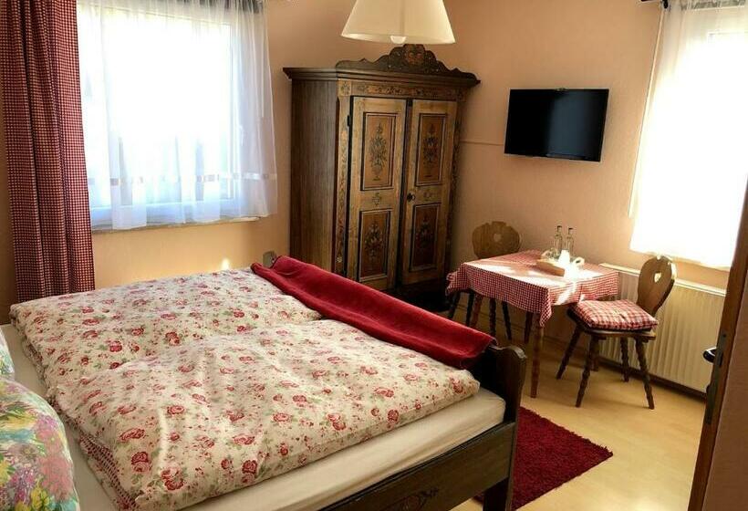 Номер Стандарт, Garni Zum Adenauer Forst