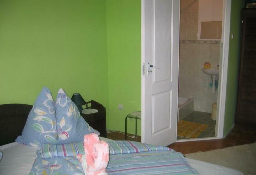 غرفة قياسية, Keletifény Vendégház