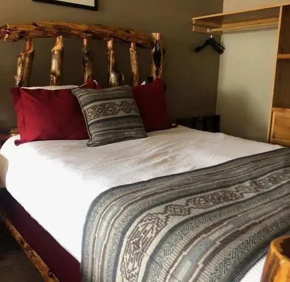 １ベッドルームハウス, Summit Lake Lodge