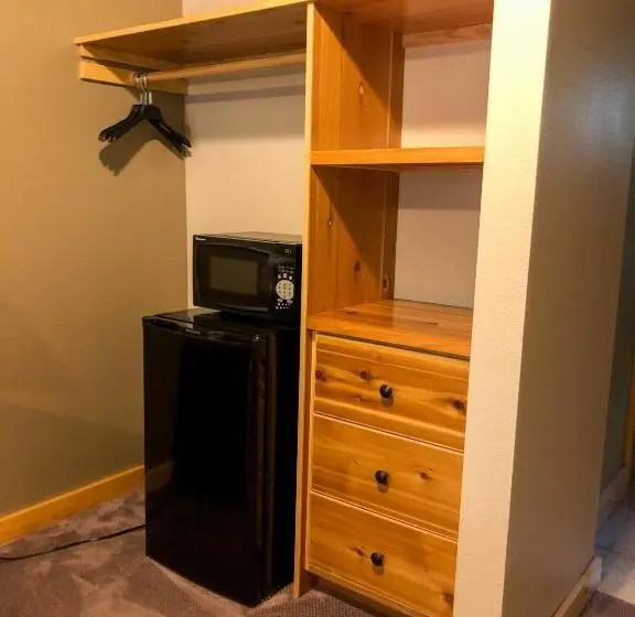 １ベッドルームハウス, Summit Lake Lodge