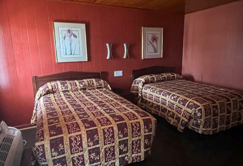 ２ダブルベッドのスタンダードルーム, Washington & Lee Motel