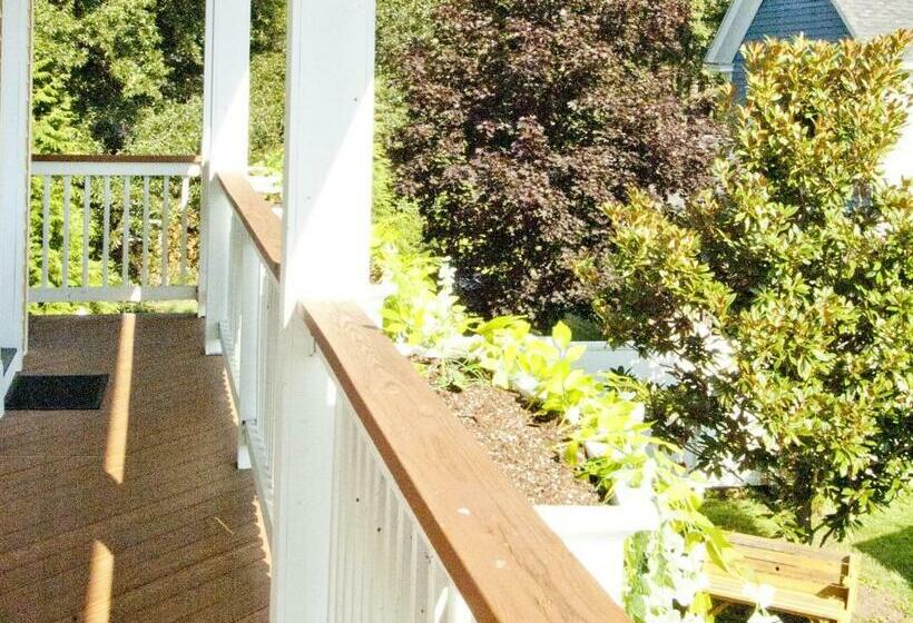 Номер Стандарт, Haven Point Inn