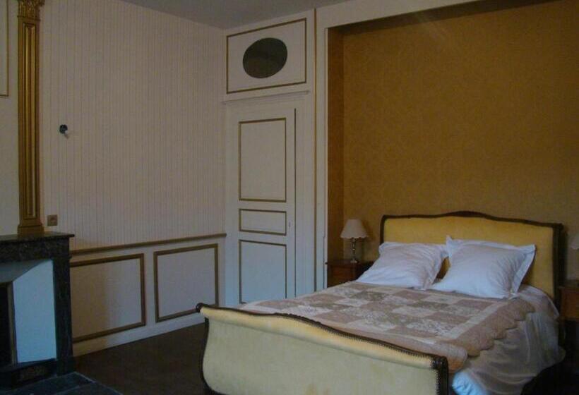 בית, 4 חדרי שינה, Gentilhommière Eaux Bleues