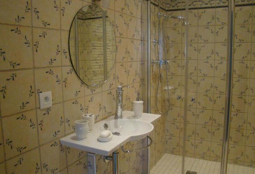 Standard room with outdoor bath, Gentilhommière Eaux Bleues