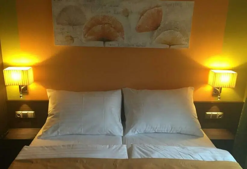 スタンダードルーム, Casino & Hotel Admiral Strážný