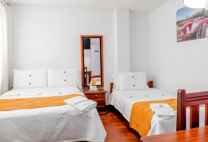 Quarto Triplo Estandar, Emperador