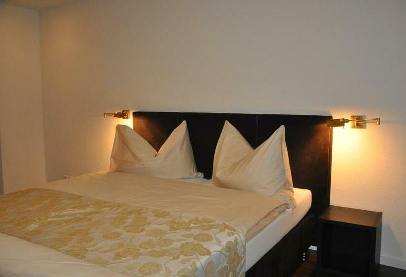 חדר סטנדרט, Löwen