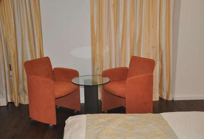 חדר סטנדרט, Löwen