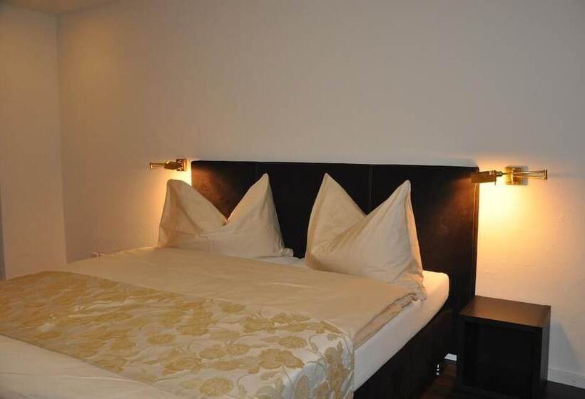 חדר סטנדרט, Löwen