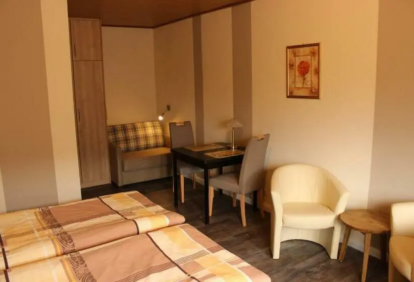 スタンダードトリプルルーム, Jahnkes Gasthaus Pension Garni