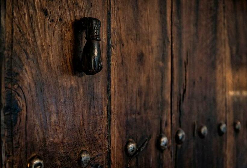 Стандартный Номер Кровать Кинг, Les Deux Abbesses En Vert | La Grande Maison B&b