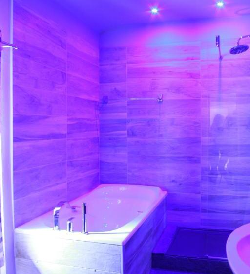 חדר סטנדרט עם מיטת קינג, Les Deux Abbesses En Vert | La Grande Maison B&b