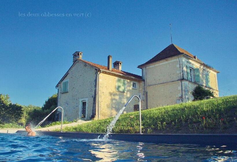 Стандартный Номер Кровать Кинг, Les Deux Abbesses En Vert | La Grande Maison B&b