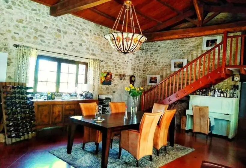 キングサイズベッドのデラックススイート, Luxury B&b Maison à Votre Santé, In Bordeaux Wine Region
