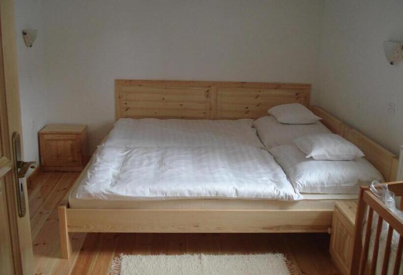 ２ベッドルームハウス, Gerendás Vendégház