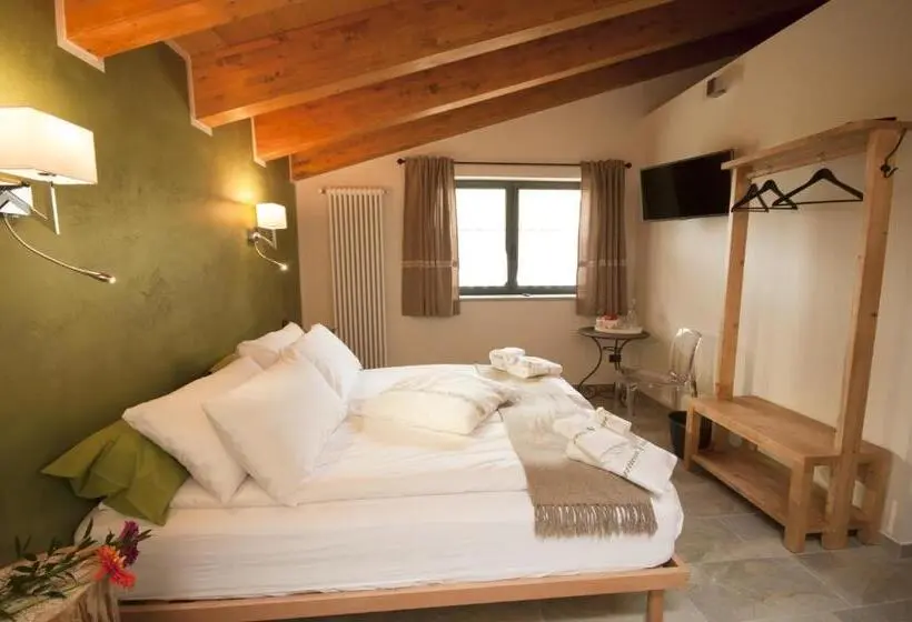 Standard Kolmen Hengen Huone, Maison D Hôtes Victoret