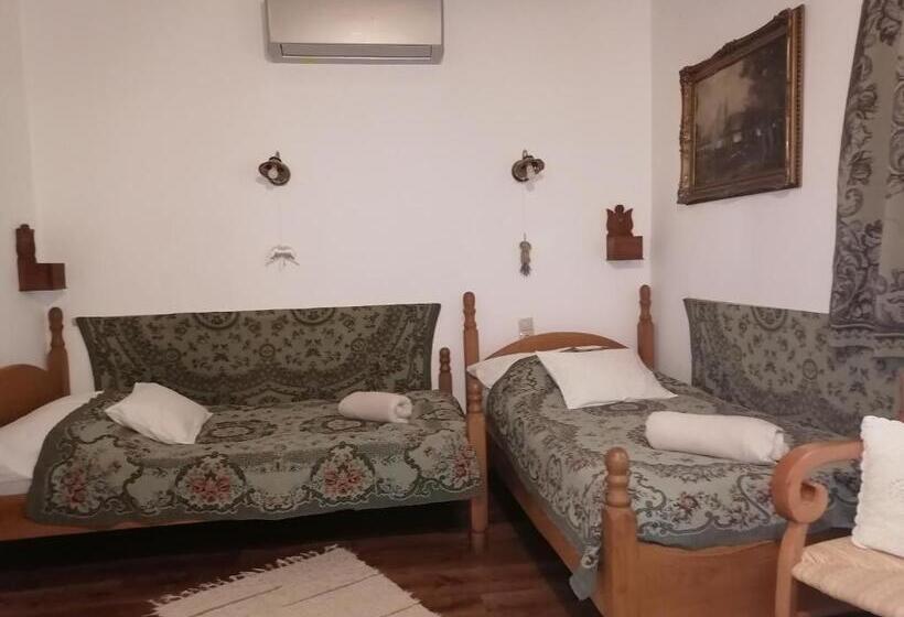 غرفة قياسية, Míves Vendégház