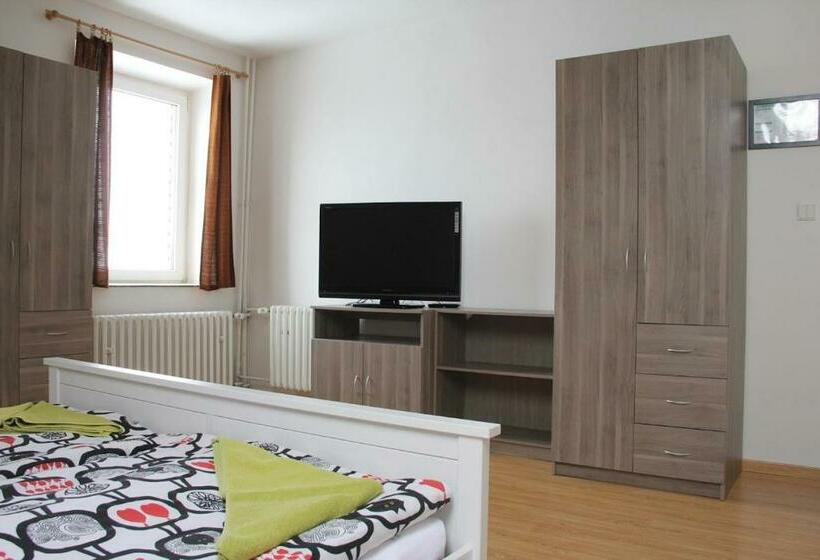 غرفة عادية خماسية, Penzion Kovářská