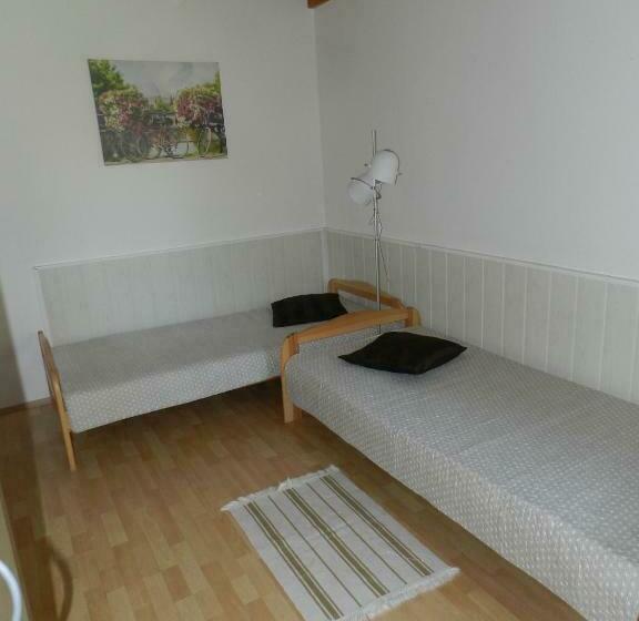 スタンダード4人部屋, Penzion Lukov