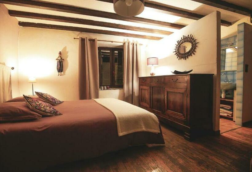 标准三人间, Gite L Aurienchon