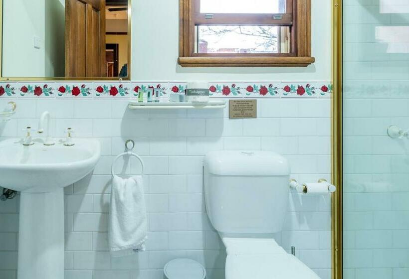 חדר סטנדרט, Kings Nd Queens Paterson