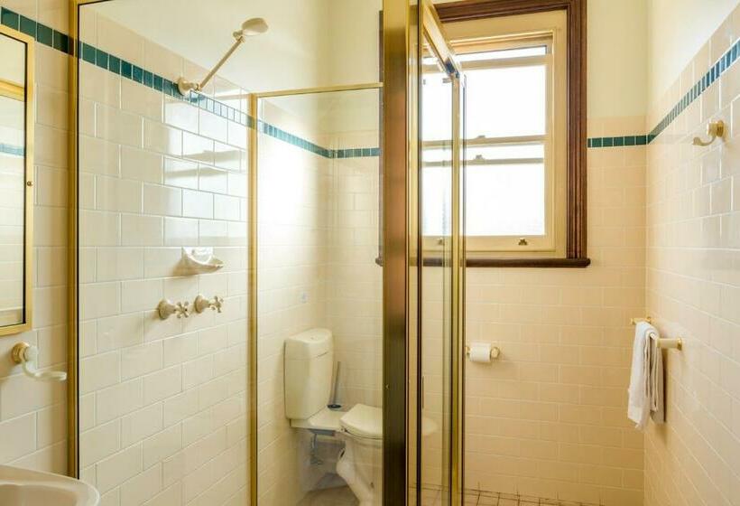 חדר סטנדרט, Kings Nd Queens Paterson