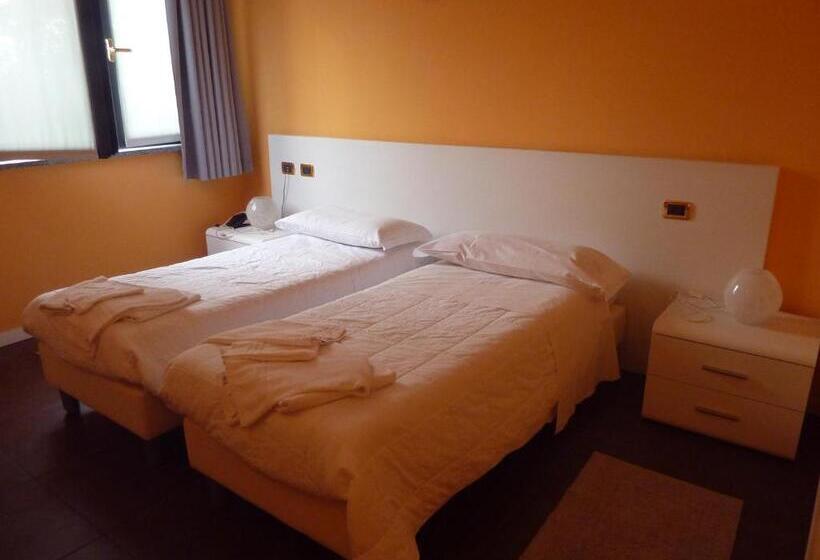 חדר סטנדרט יחיד, Padus Meublè Parma